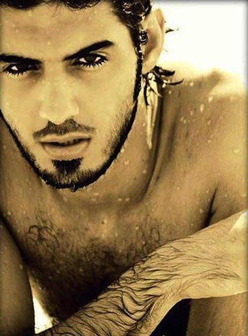 Expulsado de Arabia por ser "demasiado guapo" 10