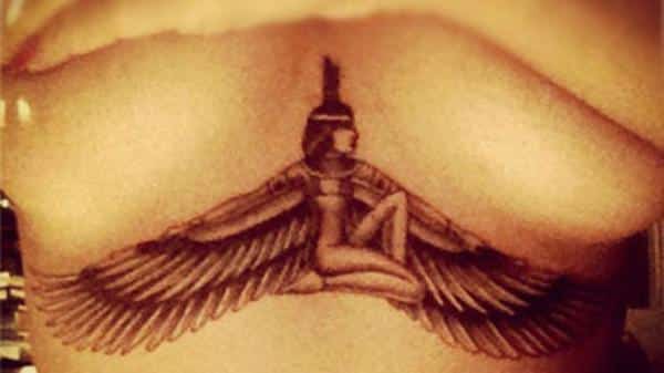 Los 8 tatuajes más eróticos de las famosas 2