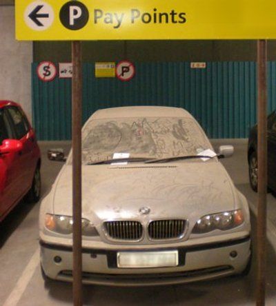 Coches de lujo abandonados en Dubai 3 Coches de lujo abandonados en Dubai