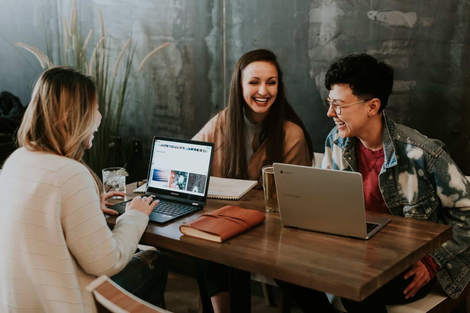 Desarrollo empresarial: Importancia, etapas y cursos